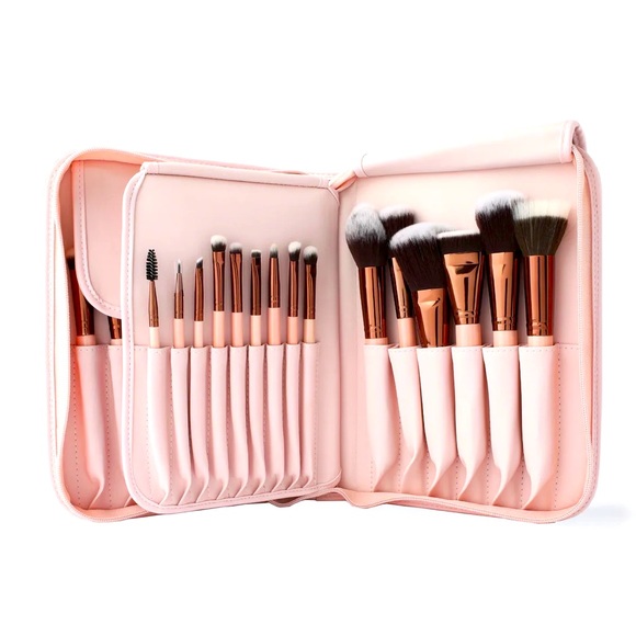 LUXIE✨Rose Gold✨30-Piece Brush Set + Case (Brand New!) 💕